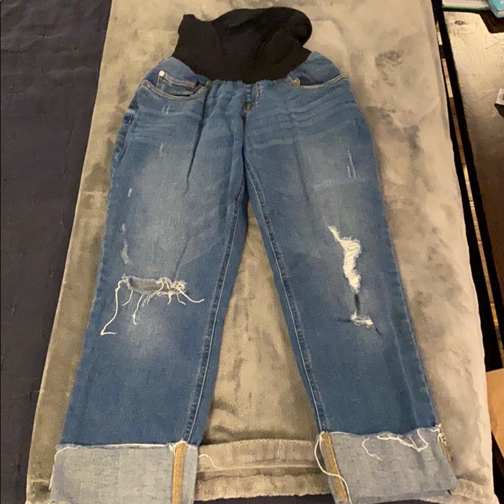 Postpartum Cropped Distressed Denim